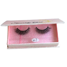 Load image into Gallery viewer, Sparkly Girl Classic Lash Wavy &quot;W17&quot; - Sparkly Girl
